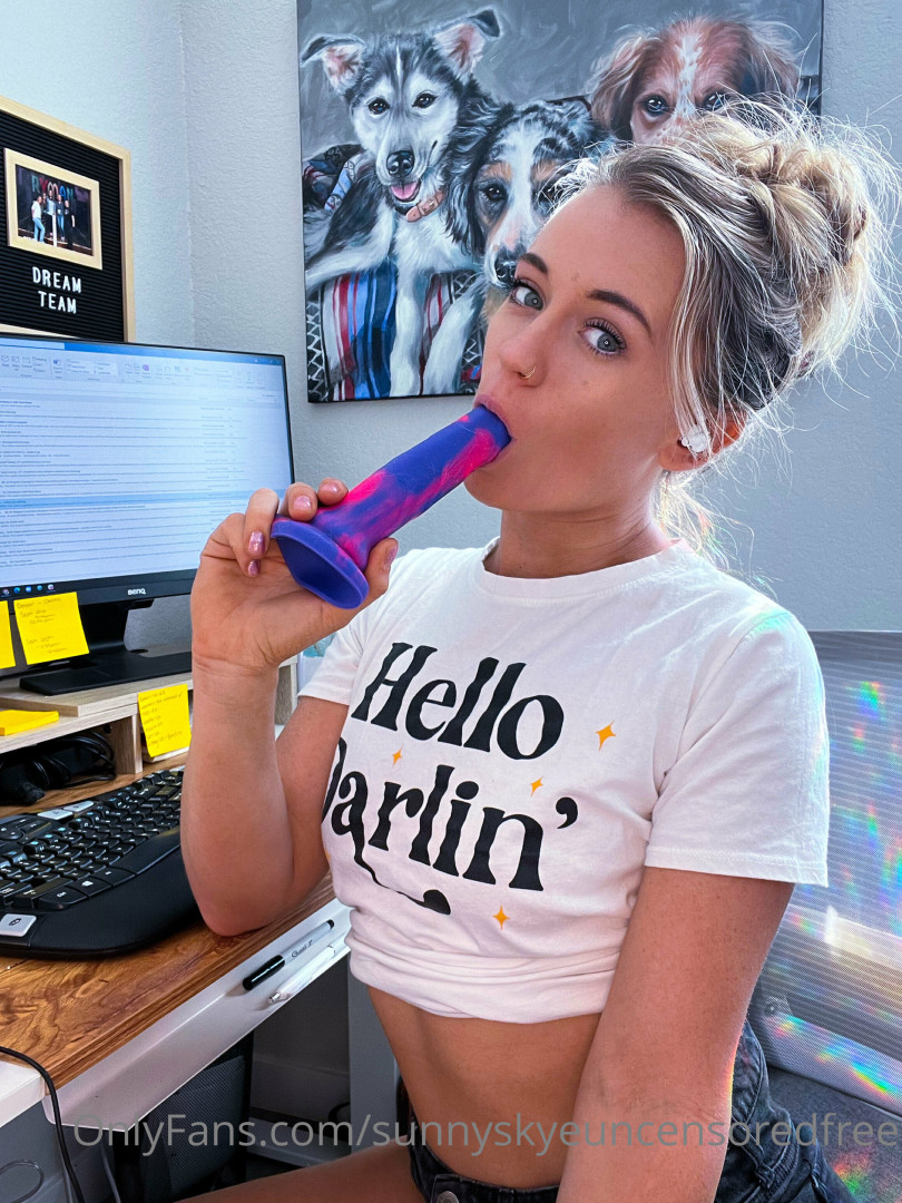 Photo by sunnyskyeuncensoredfree published on May 17,2023 12:45:39 - BestThots