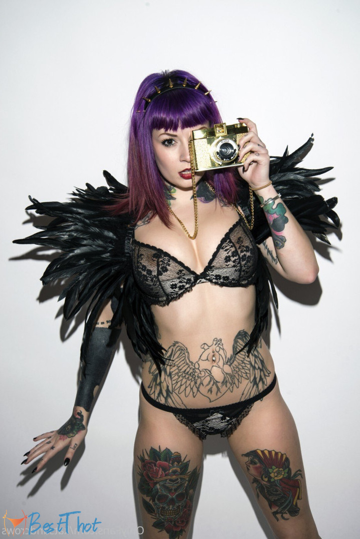 Photo by katsandcrows published on December 13,2024 14:04:09 - BestThots