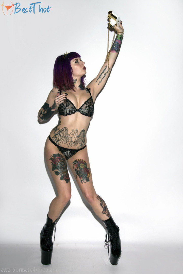 Photo by katsandcrows published on December 13,2024 14:04:43 - BestThots