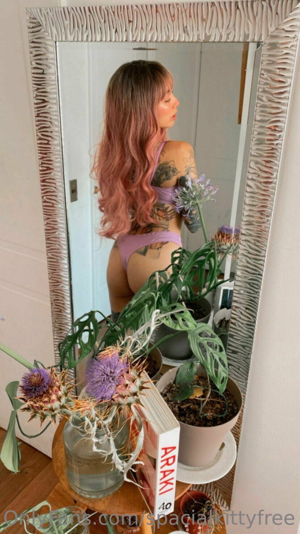 Photo by spacialkittyfree published on May 17,2023 17:32:26 - BestThots