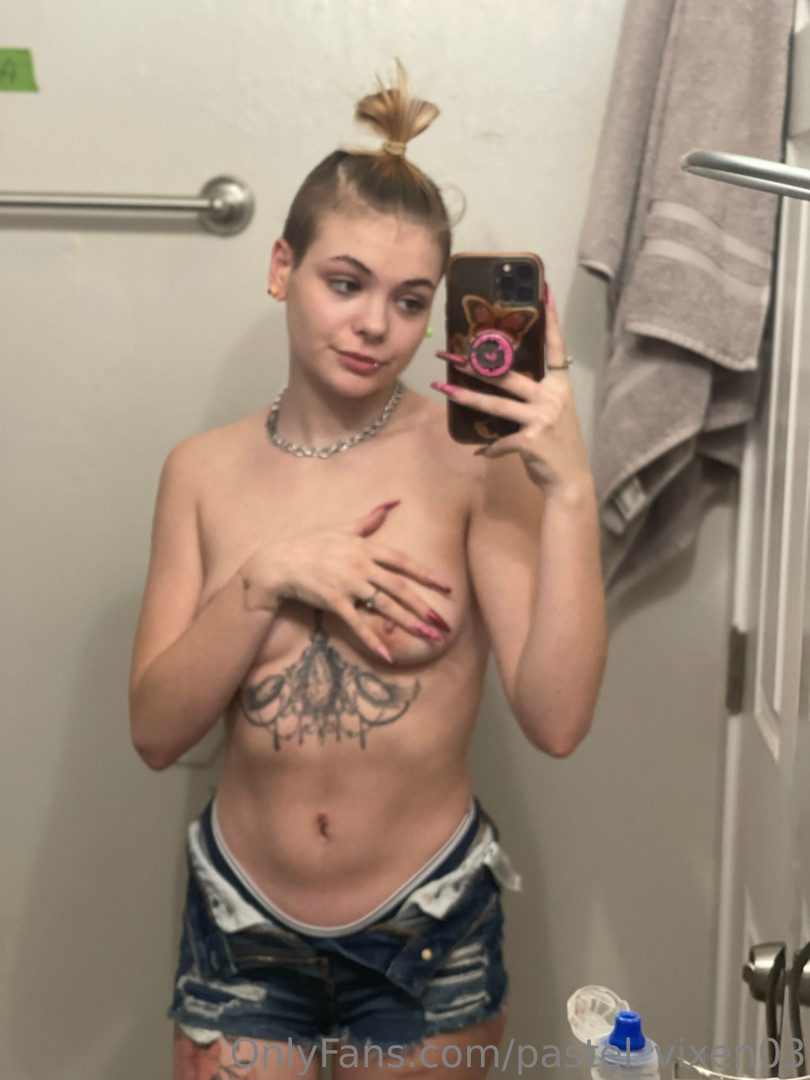 Photo by pastel_vixen03 published on May 19,2023 16:15:35 - BestThots