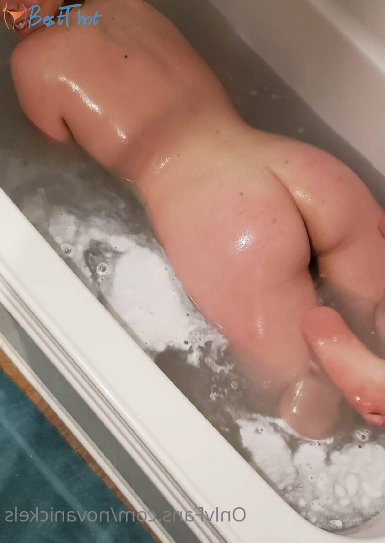 Photo by novanickels published on December 16,2024 01:08:56 - BestThots