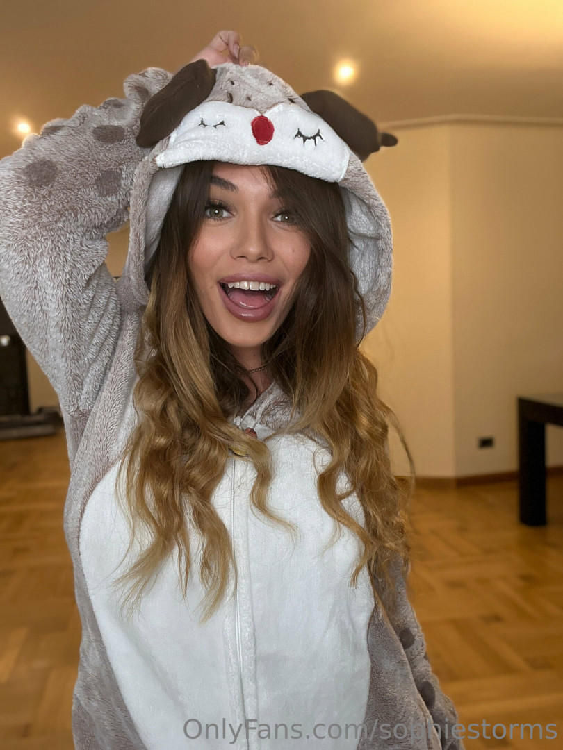 Photo by sophiestorms published on June 23,2023 00:35:00 - BestThots