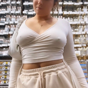 clairebhr #6447020