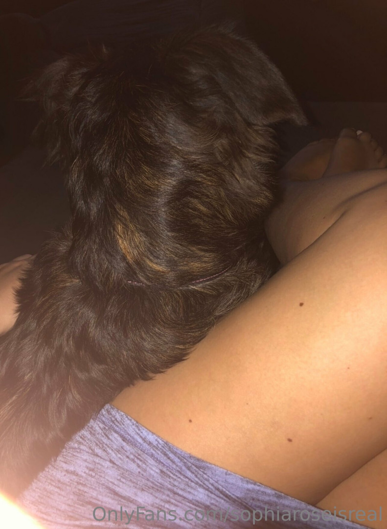 Photo by sophiaroseisreal published on May 17,2023 18:39:20 - BestThots