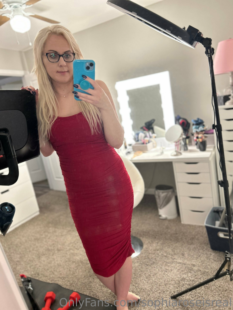 Photo by sophiaroseisreal published on May 17,2023 18:39:50 - BestThots