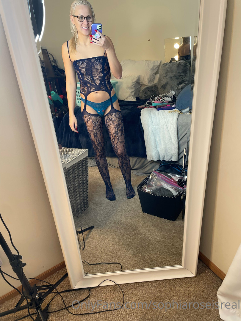 Photo by sophiaroseisreal published on May 17,2023 18:39:57 - BestThots