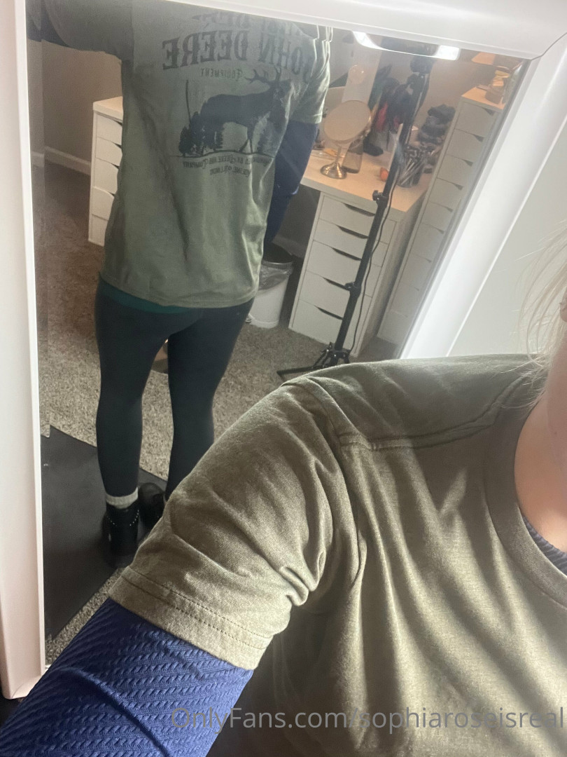 Photo by sophiaroseisreal published on May 17,2023 18:40:14 - BestThots