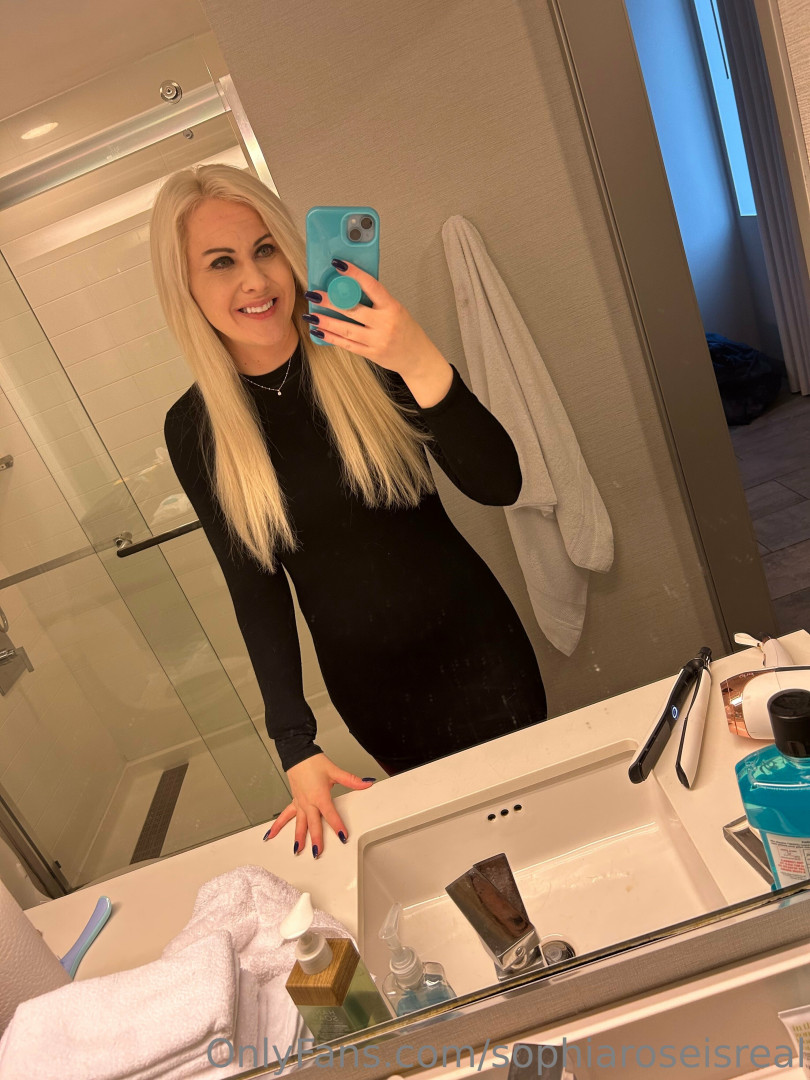 Photo by sophiaroseisreal published on May 17,2023 18:42:02 - BestThots
