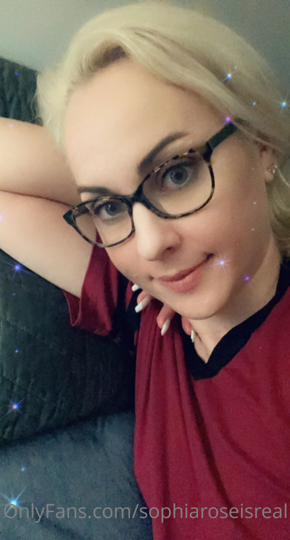 Photo by sophiaroseisreal published on May 17,2023 18:42:23 - BestThots
