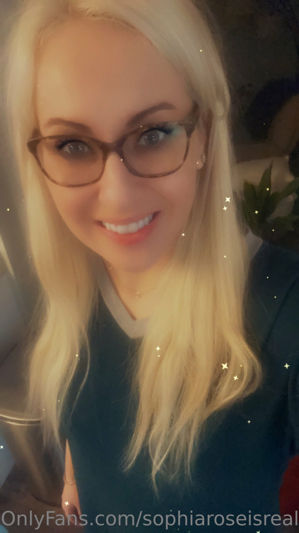 Photo by sophiaroseisreal published on May 17,2023 18:45:58 - BestThots