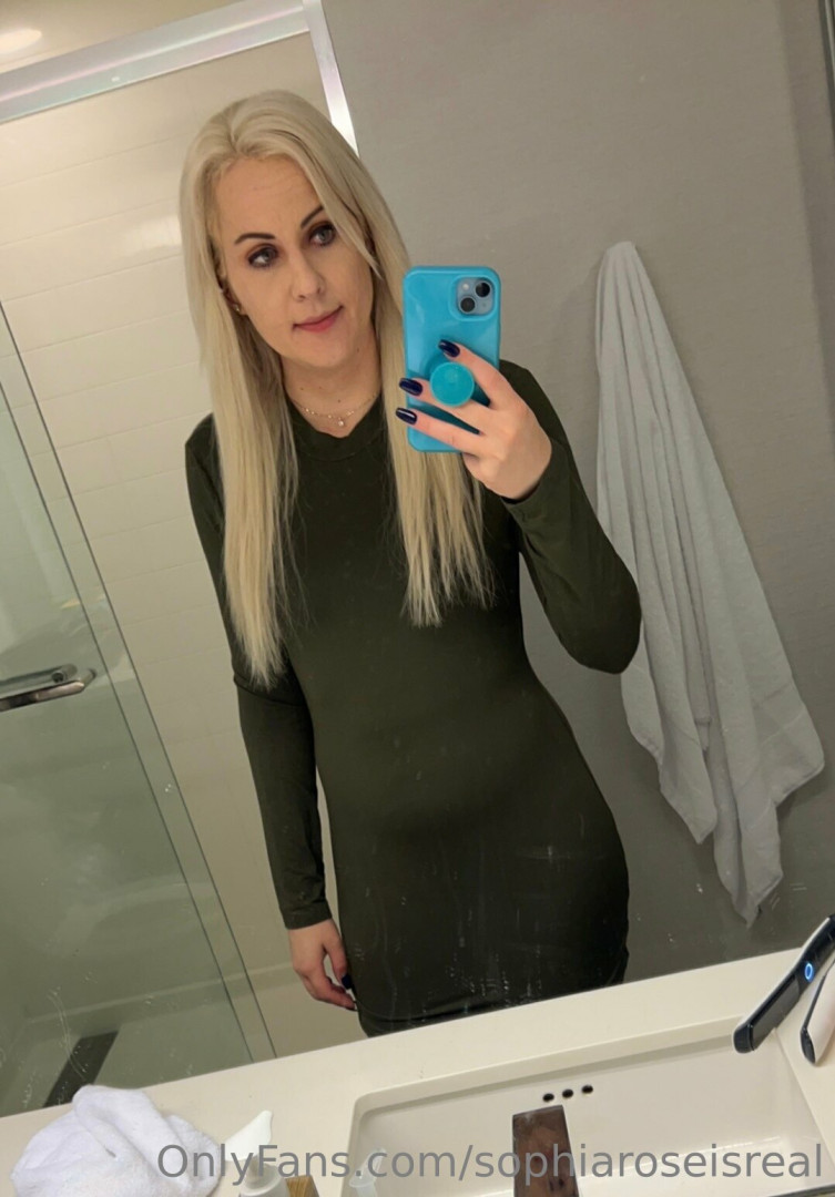 Photo by sophiaroseisreal published on May 17,2023 18:46:13 - BestThots