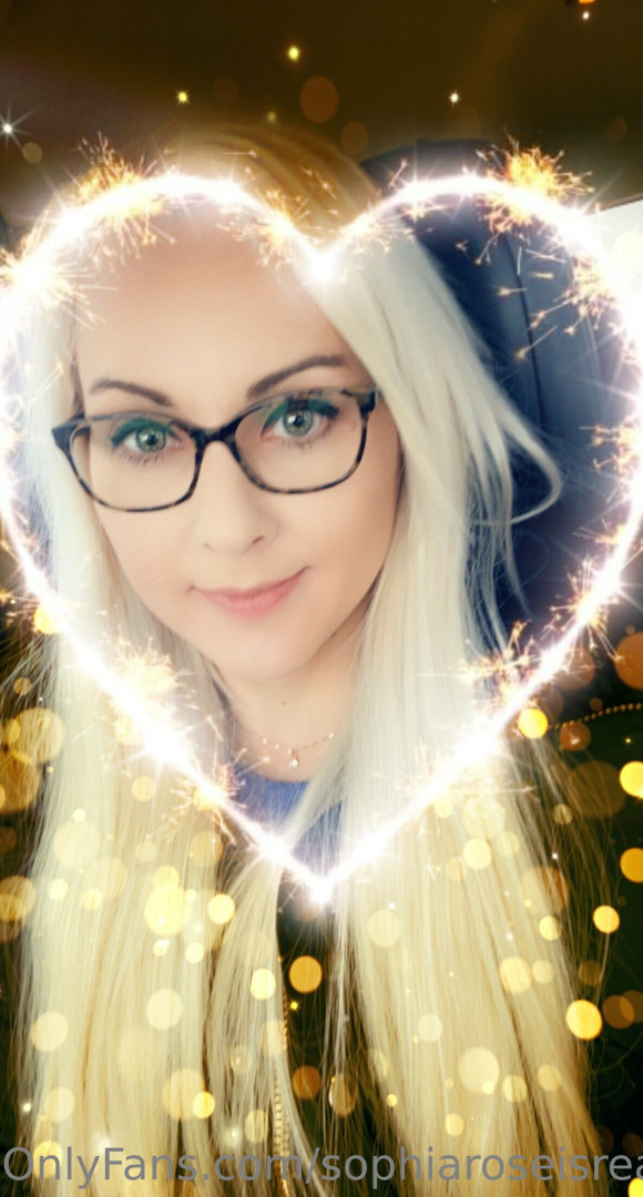 Photo by sophiaroseisreal published on May 17,2023 18:46:15 - BestThots