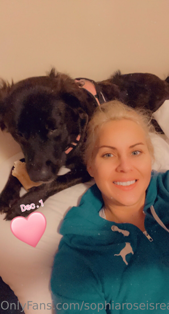 Photo by sophiaroseisreal published on May 17,2023 18:46:21 - BestThots