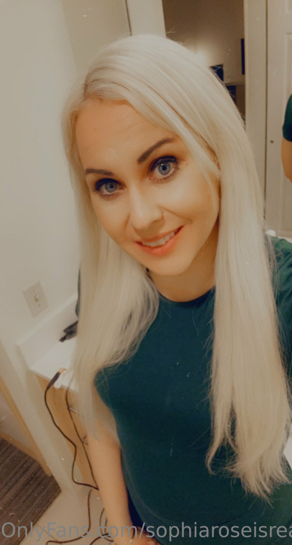 Photo by sophiaroseisreal published on May 17,2023 18:47:43 - BestThots