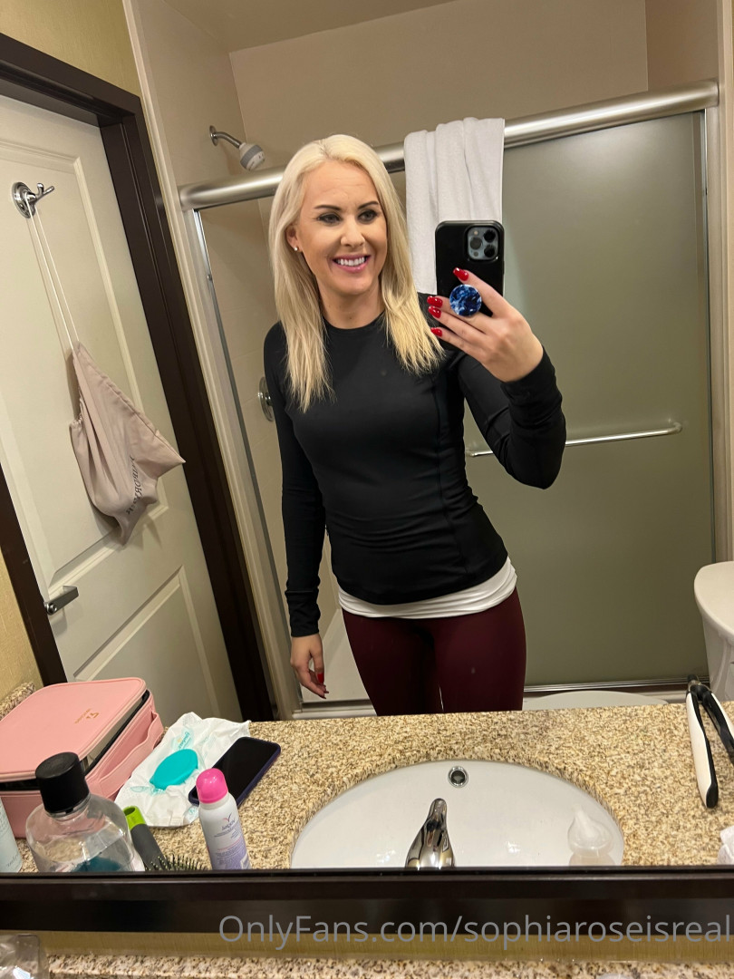 Photo by sophiaroseisreal published on May 17,2023 18:48:22 - BestThots