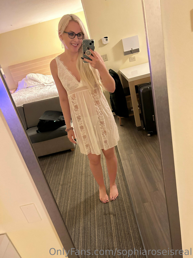 Photo by sophiaroseisreal published on May 17,2023 18:48:34 - BestThots