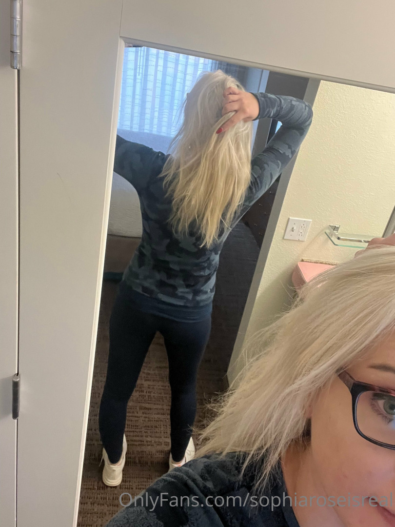 Photo by sophiaroseisreal published on May 17,2023 18:48:38 - BestThots