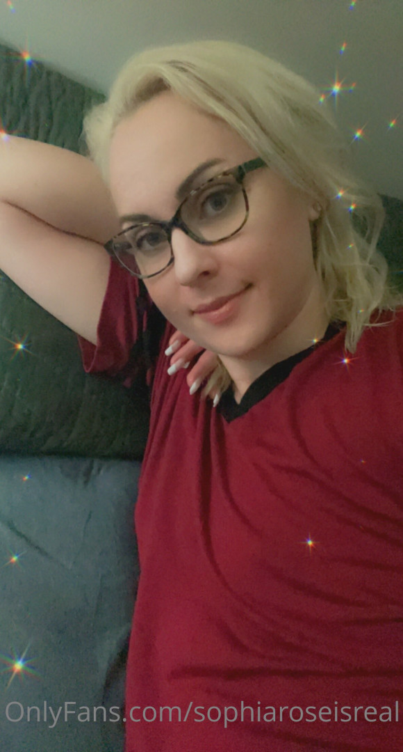 Photo by sophiaroseisreal published on May 17,2023 18:49:17 - BestThots