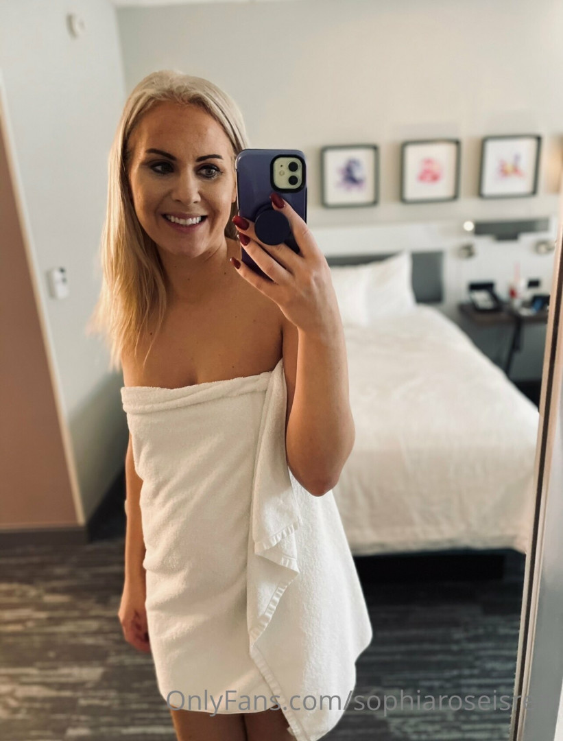 Photo by sophiaroseisreal published on May 17,2023 18:50:03 - BestThots