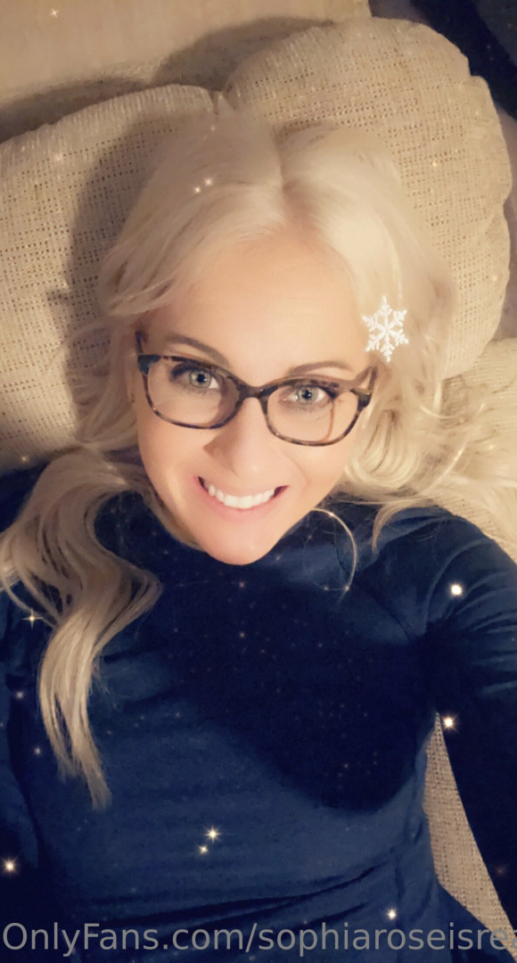 Photo by sophiaroseisreal published on May 17,2023 18:50:13 - BestThots