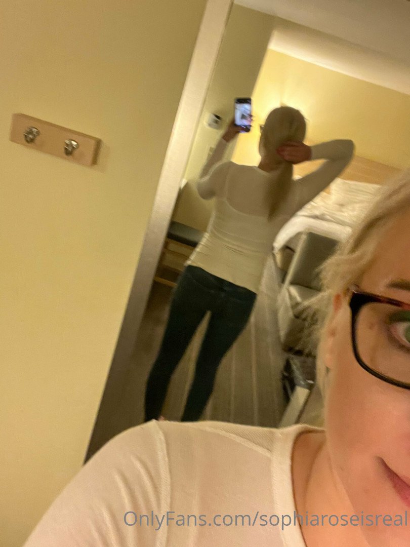 Photo by sophiaroseisreal published on May 17,2023 18:50:15 - BestThots