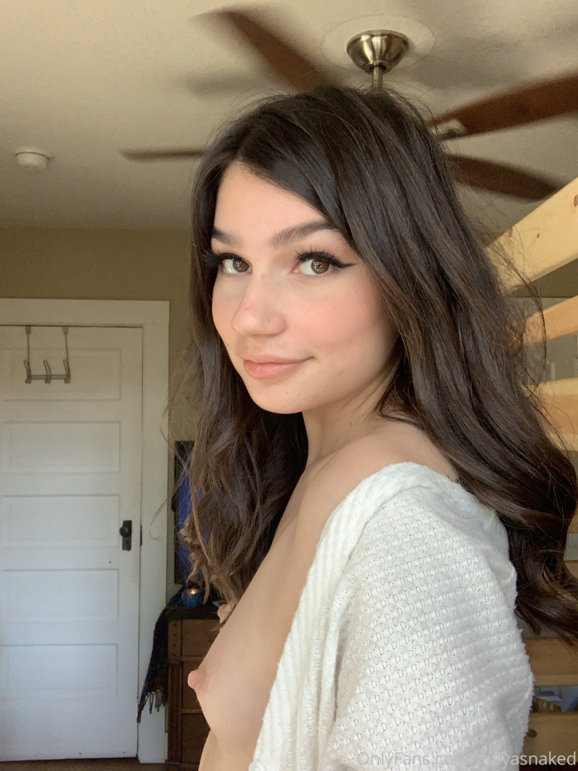 Photo by mayasnaked published on August 23,2023 00:57:13 - BestThots