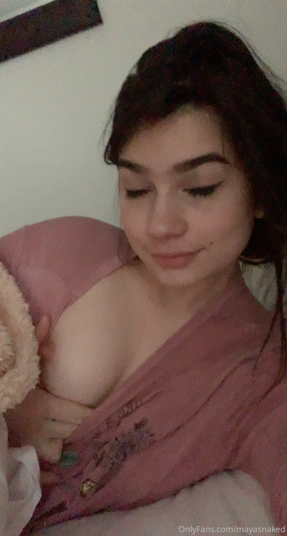 Photo by mayasnaked published on August 23,2023 01:11:00 - BestThots
