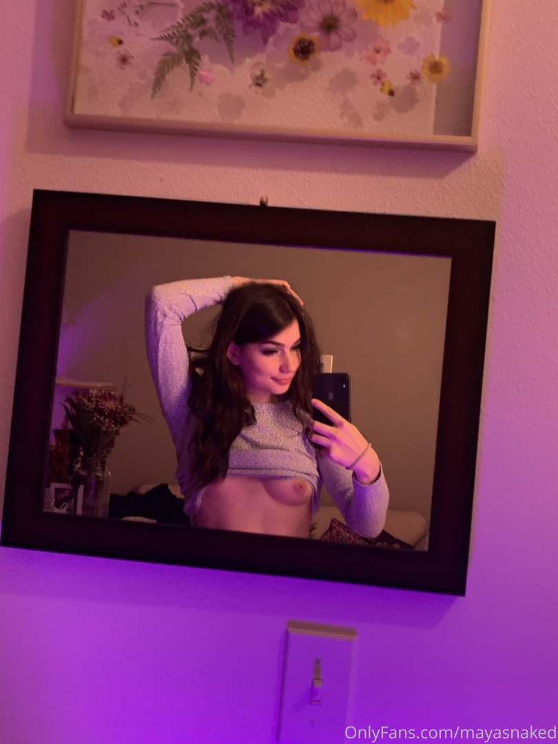 Photo by mayasnaked published on August 23,2023 07:08:35 - BestThots