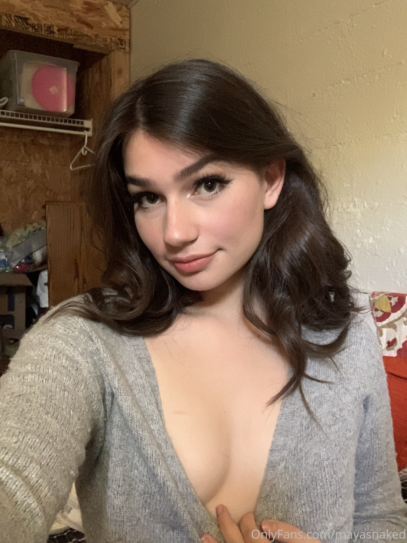 Photo by mayasnaked published on August 23,2023 07:41:57 - BestThots