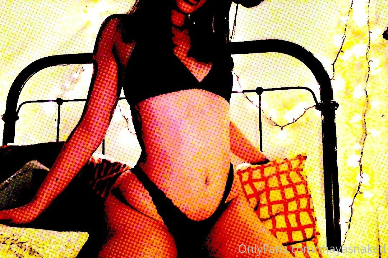 Photo by mayasnaked published on August 23,2023 08:00:55 - BestThots