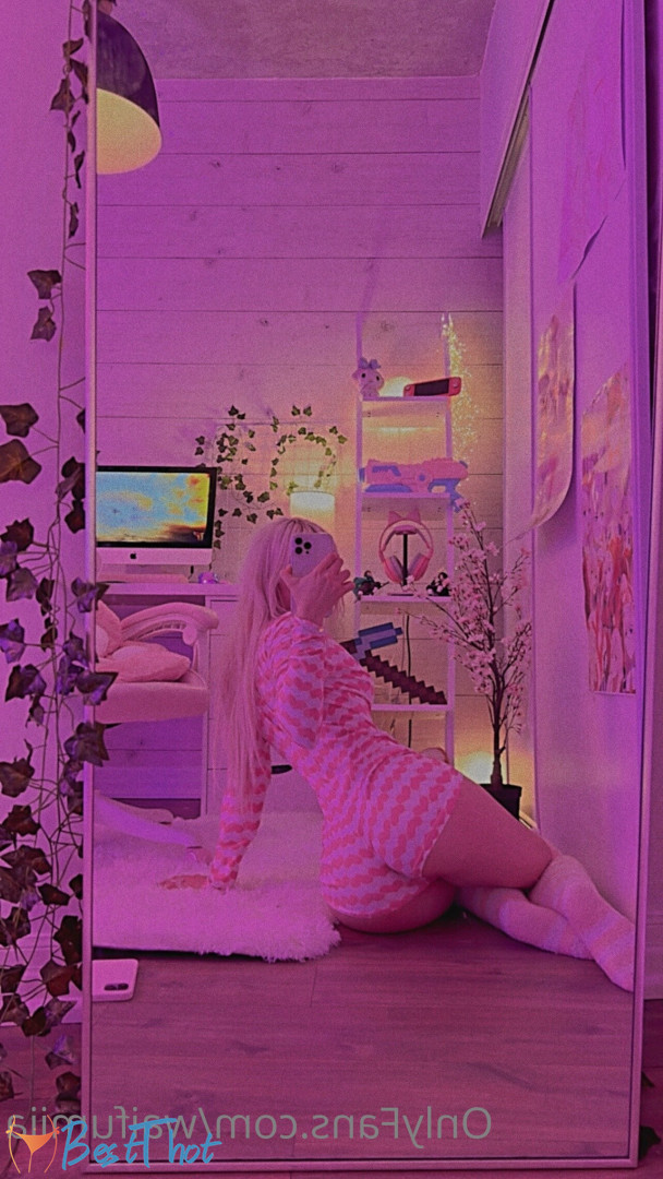 Photo by waifumiia published on December 10,2024 16:13:27 - BestThots