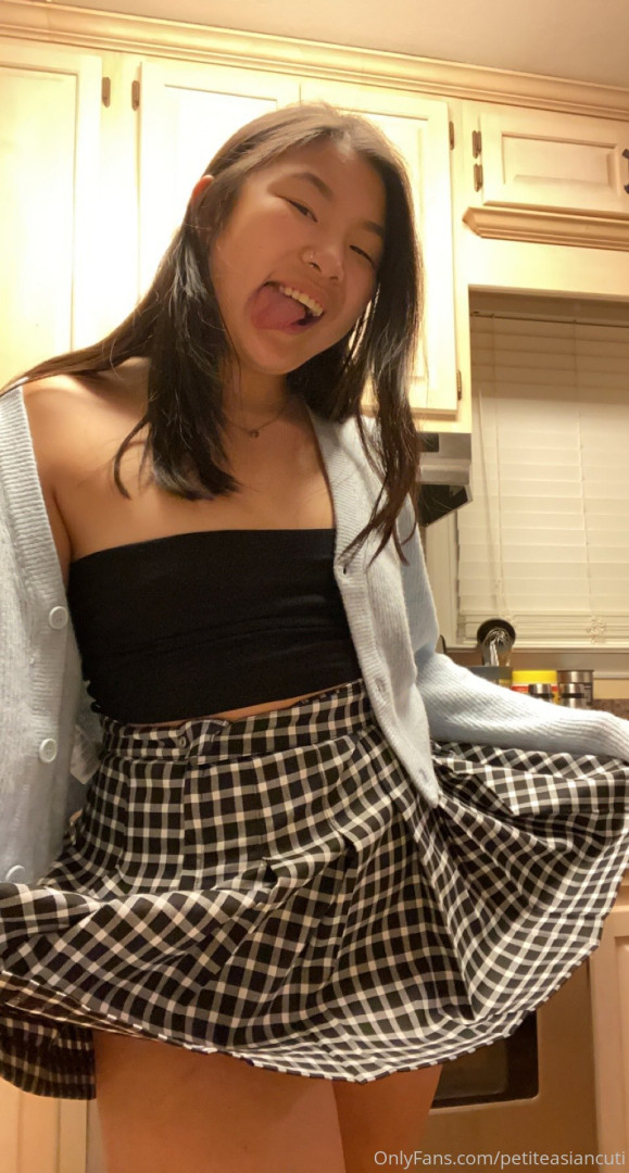 Photo by akaricreams published on November 20,2023 04:27:53 - BestThots