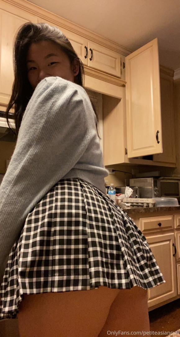 Photo by akaricreams published on November 20,2023 04:28:38 - BestThots