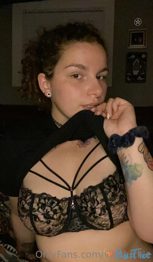 lilbitluckie #9814983