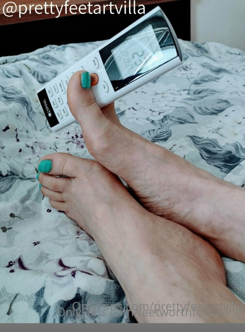 Photo by feetworthfollowing published on June 28,2023 05:05:10 - BestThots