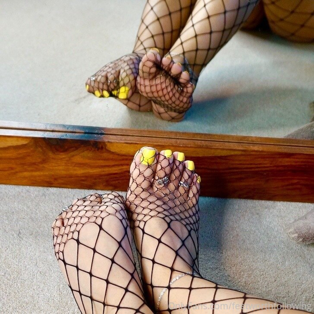 Photo by feetworthfollowing published on June 28,2023 05:08:12 - BestThots