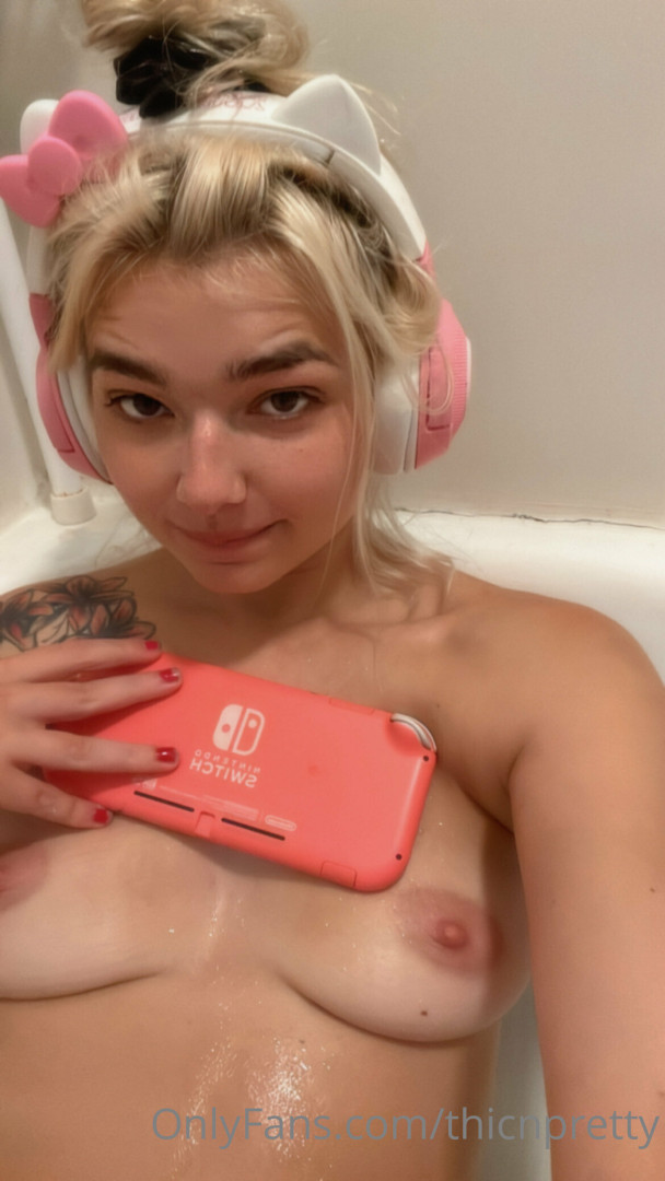 Photo by thicnpretty published on May 16,2023 18:46:55 - BestThots