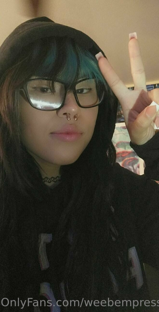 Photo by weebempresskittenlee published on June 3,2023 23:56:58 - BestThots