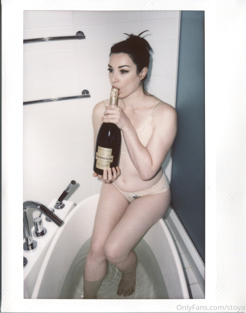 Photo by stoya published on October 16,2023 02:35:16 - BestThots