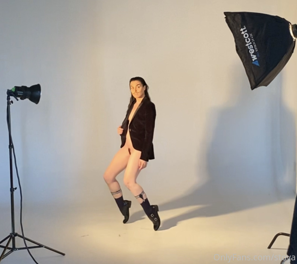 Photo by stoya published on October 16,2023 03:30:09 - BestThots