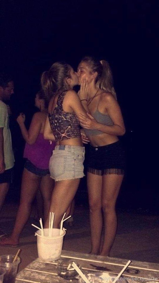 Photo by beckyxxoo published on July 24,2023 18:16:56 - BestThots