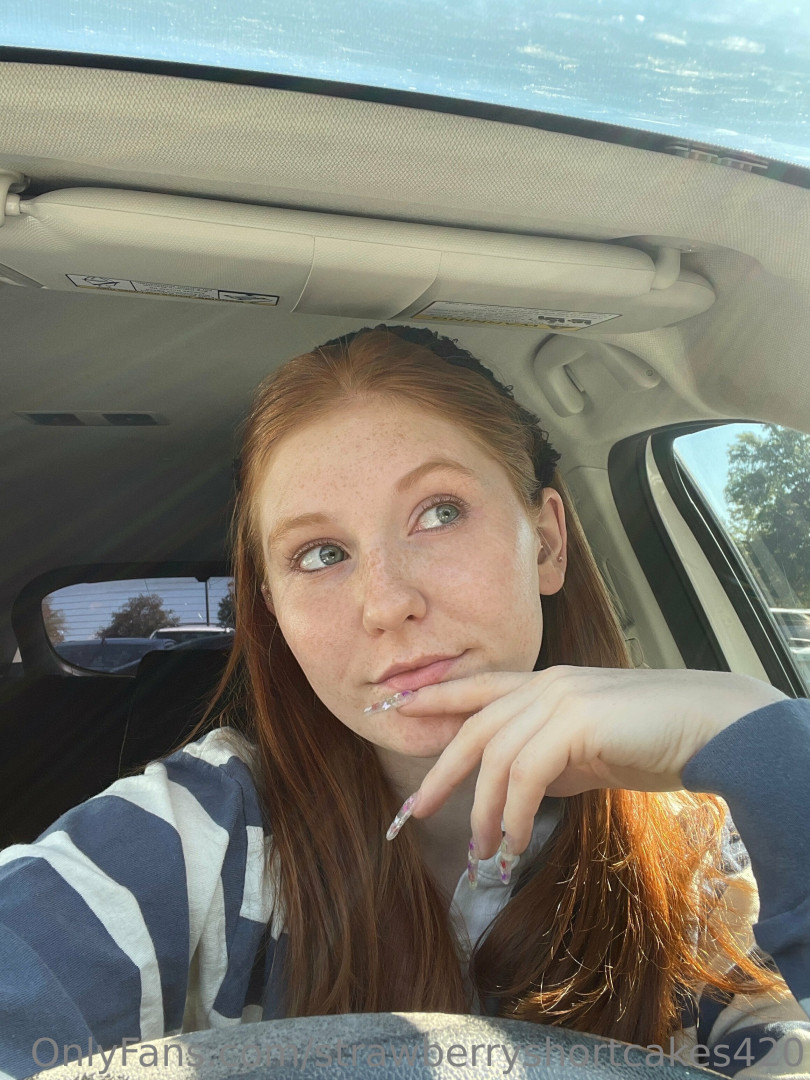 Photo by strawberryshortcakes420 published on May 17,2023 14:30:06 - BestThots