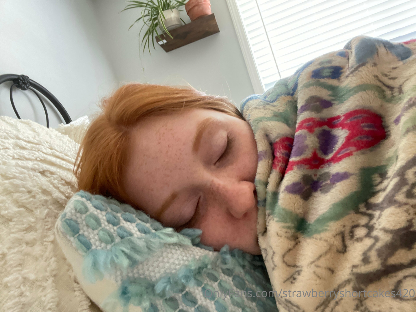 Photo by strawberryshortcakes420 published on May 17,2023 14:36:03 - BestThots