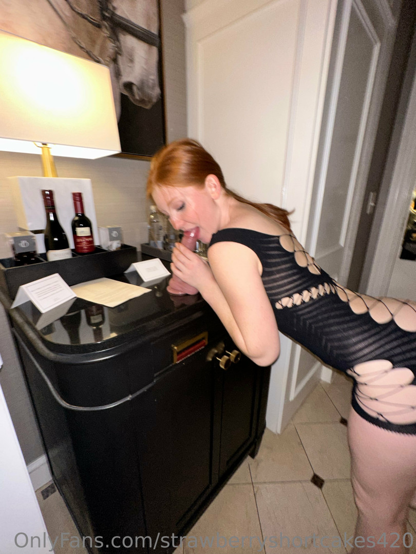 Photo by strawberryshortcakes420 published on May 17,2023 14:36:22 - BestThots