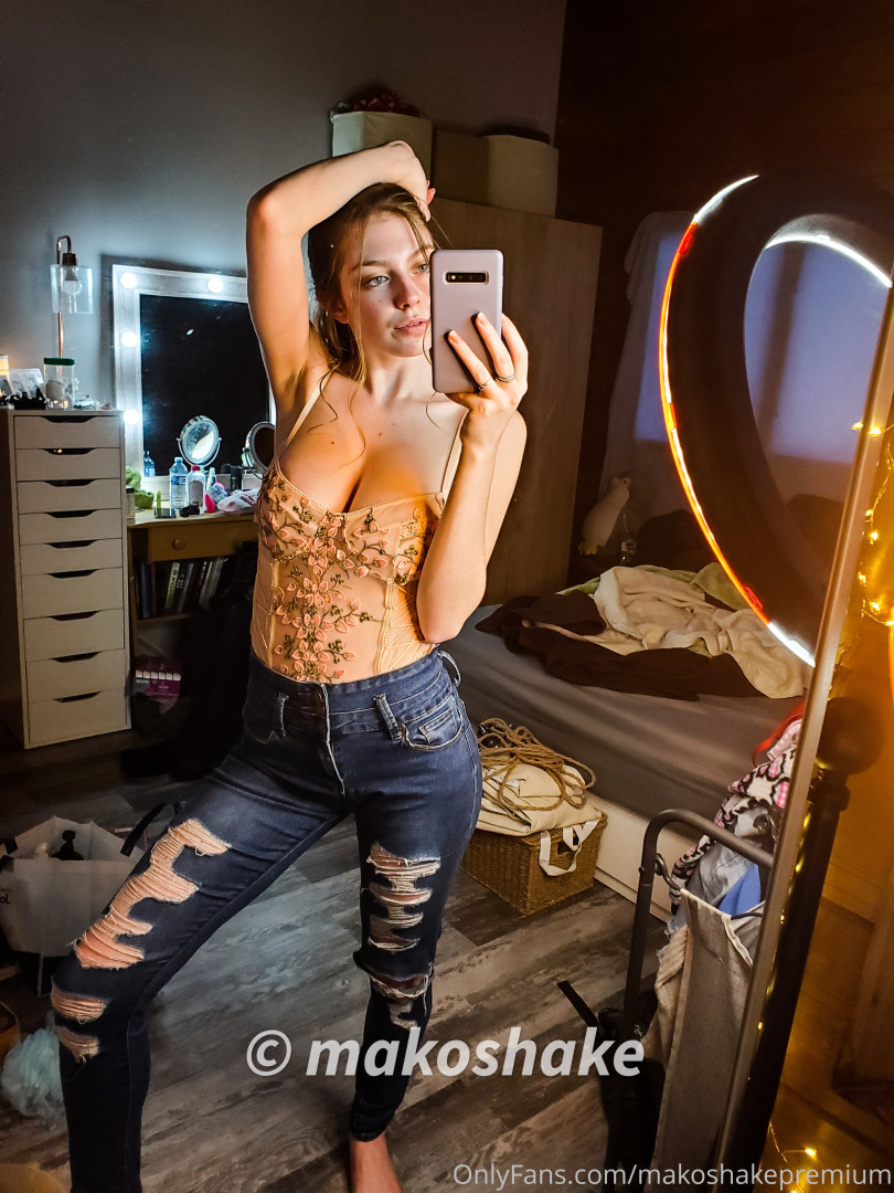 Photo by carmen-rae published on June 7,2023 14:16:16 - BestThots