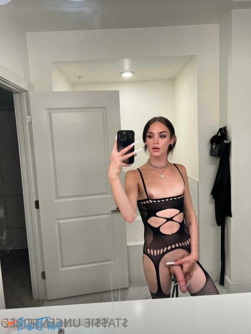 Photo by hungbratz published on December 14,2024 22:04:16 - BestThots