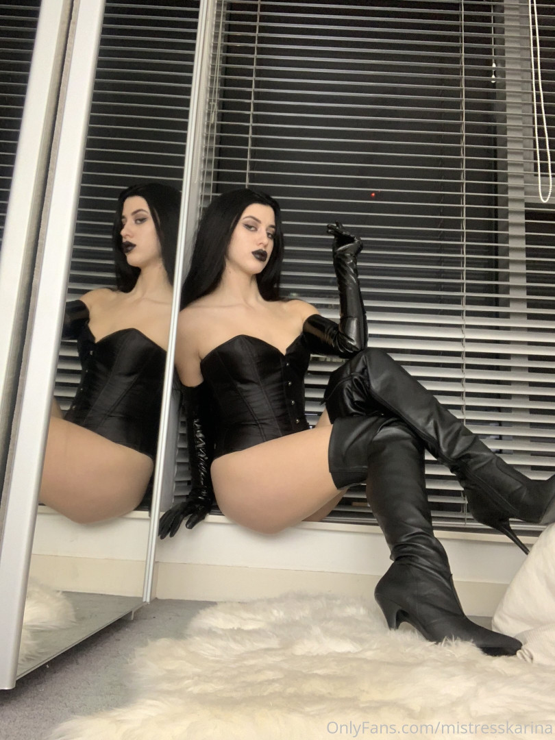 Photo by mistresskarina published on October 14,2023 19:55:42 - BestThots