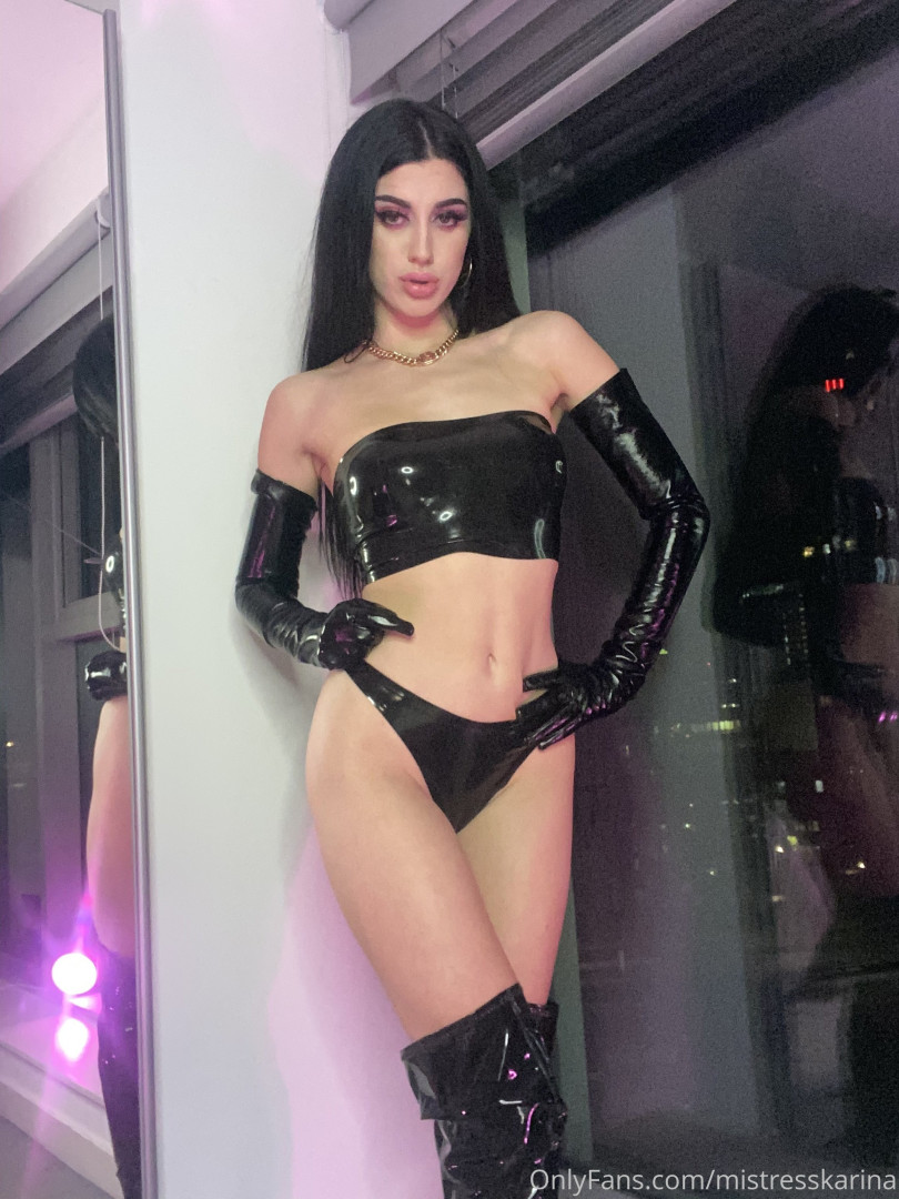 Photo by mistresskarina published on October 14,2023 20:38:09 - BestThots