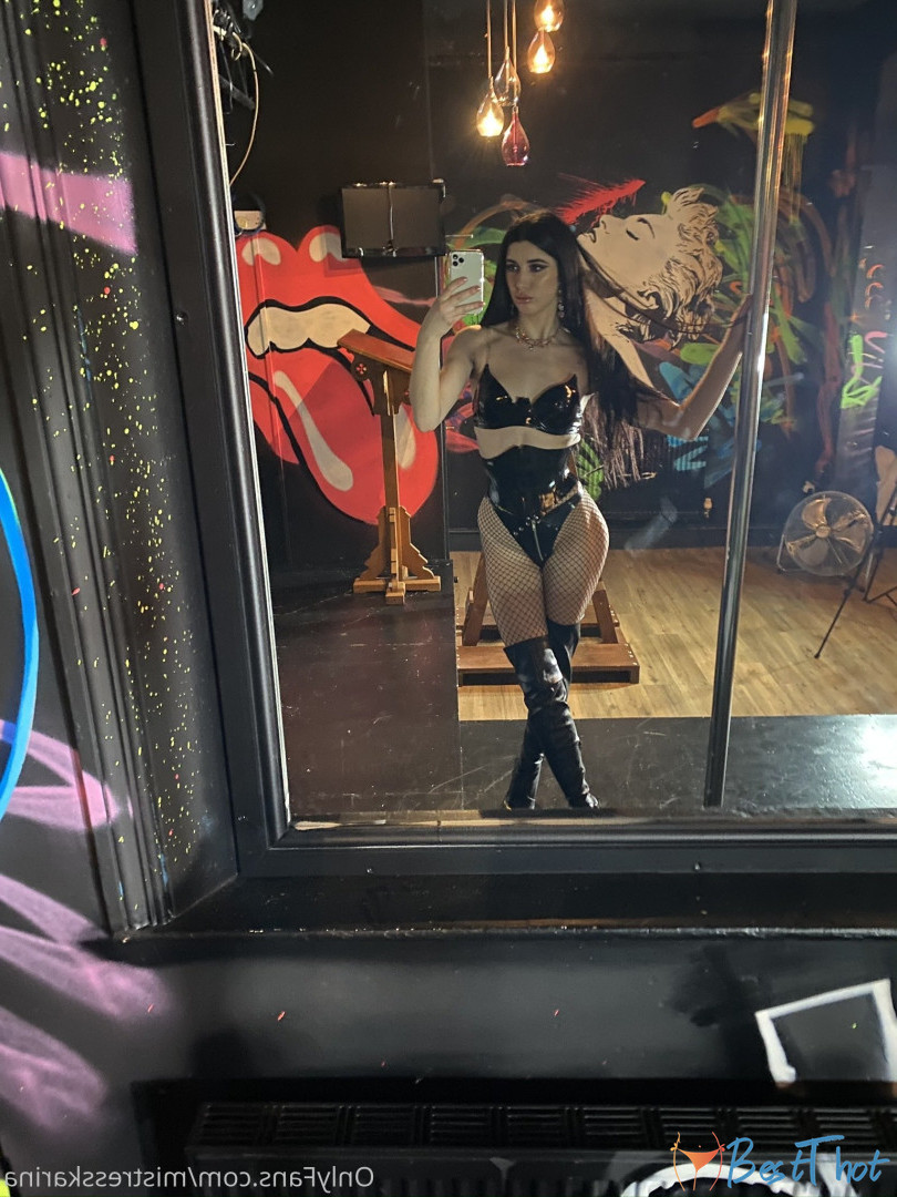 Photo by mistresskarina published on December 25,2024 05:11:57 - BestThots